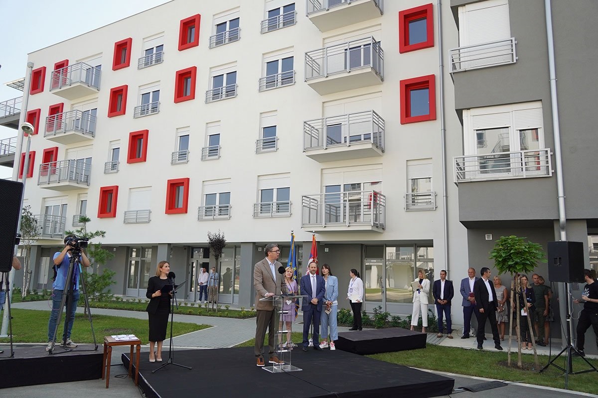 Sve izbjegličke porodice iz BiH i Hrvatske dobiće stanove u Srbiji (FOTO)