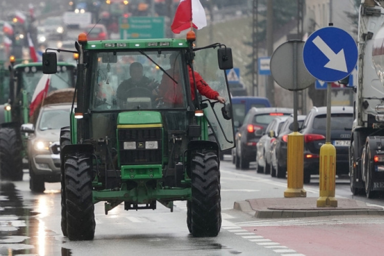 I poljski farmeri najavili blokadu graničnih prelaza