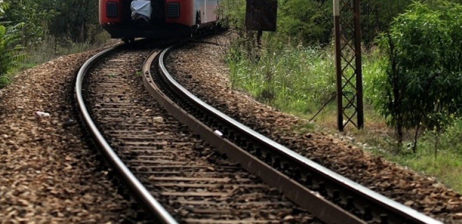 DRAMA! Voz udario policijski auto sa osumnjičenom unutra