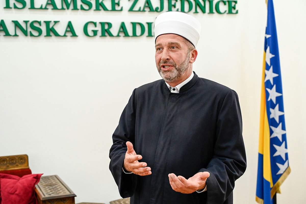 Zejnil-ef. Latifović: Mnogi pate u tišini, Bajram nas poziva da ih potražimo