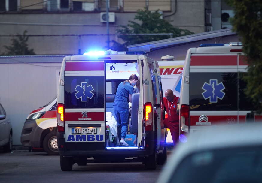 ZATVORENIK HTIO DA POBJEGNE PA POGINUO Muškarac iskočio iz vozila Hitne pomoći u pokretu, pokosilo ga drugo vozilo