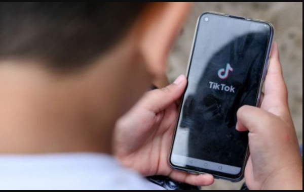 Opasan TikTok izazov širi se školama u BiH: Djeca uzimaju prekomjerne doze lijeka??