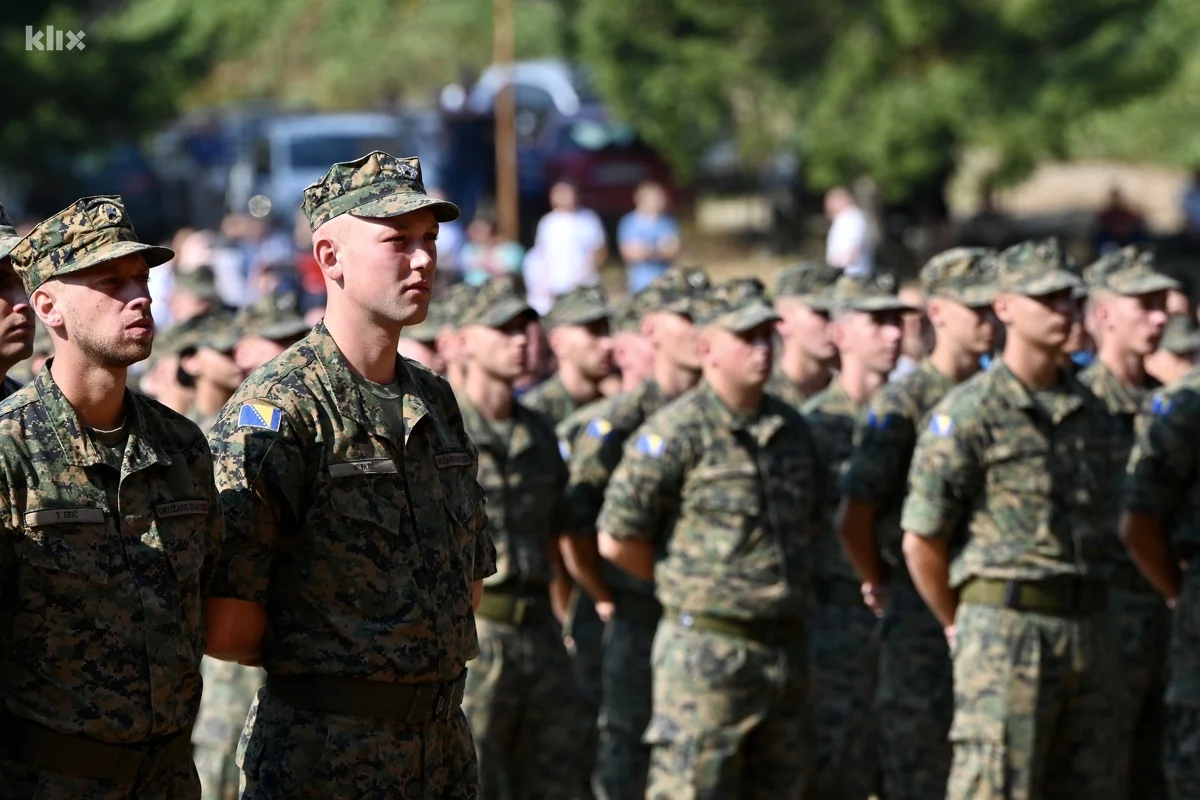 Oružane snage BiH bogatije za 349 novih vojnika, nikada veći broj žena: 