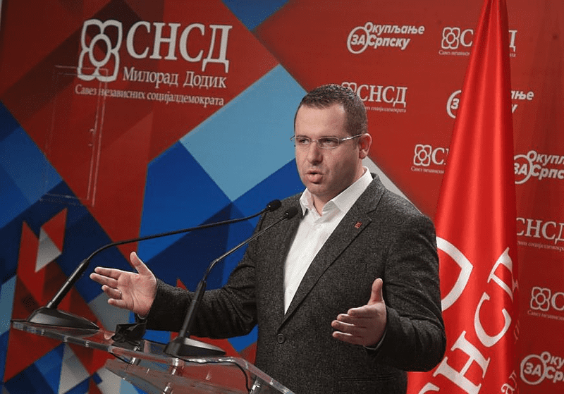 Kovačević poručio: Dok se svi bore protiv virusa, Izetbegović se bori protiv Republike Srpske