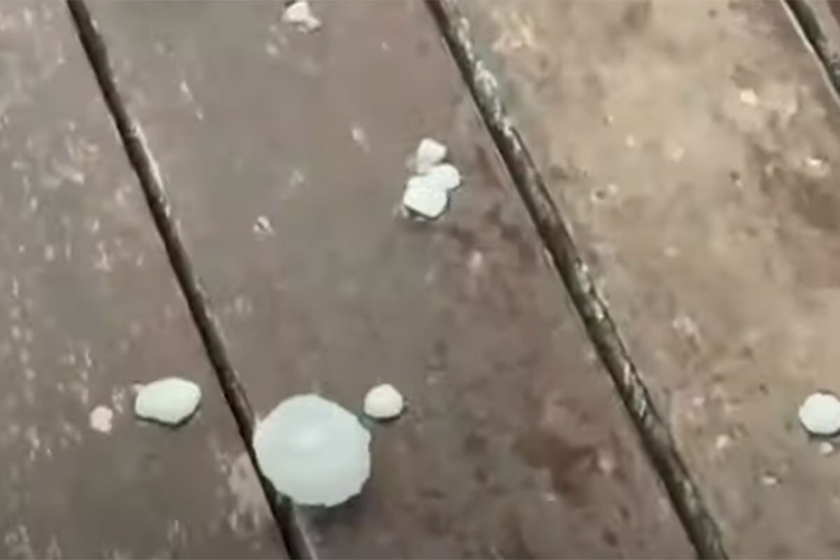 Grad veličine teniske loptice usmrtio djevojčicu /VIDEO/