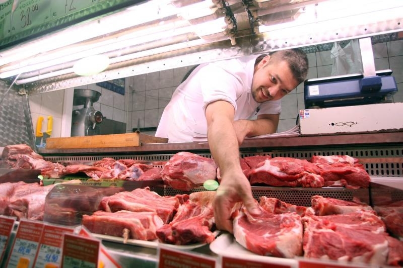 Uvozimo meso koje odbacuju u zemljama EU: Evo na koji način završava u BiH