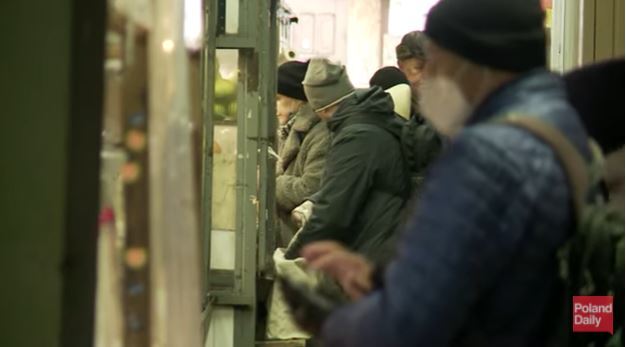 Poljska ukinula PDV na dio prehrambenih namirnica i smanjila poreze na gorivo/VIDEO/ :ŠOPING LUDILO, kupuju se ogromne količine...