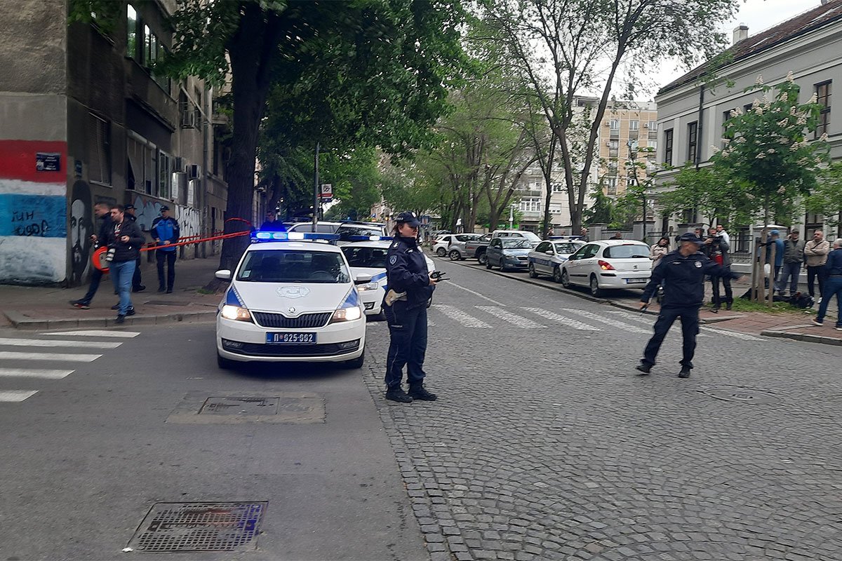 Povrijeđena nastavnica koju je upucao učenik u beogradskoj školi