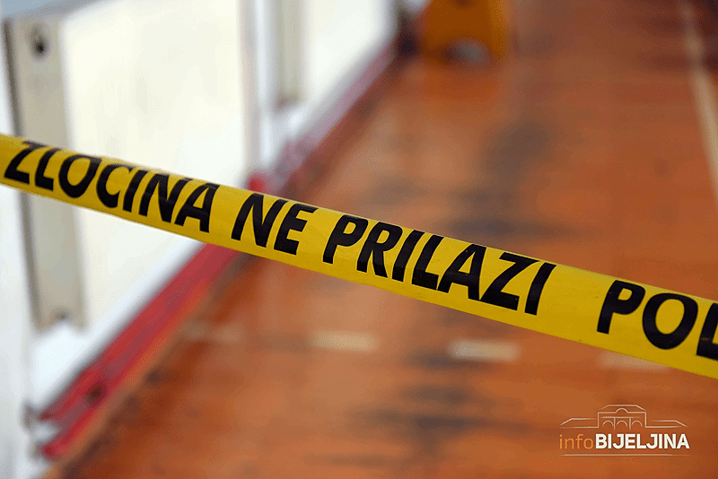 Napadač sa Baščaršije bio obučen u kostim Djeda Mraza