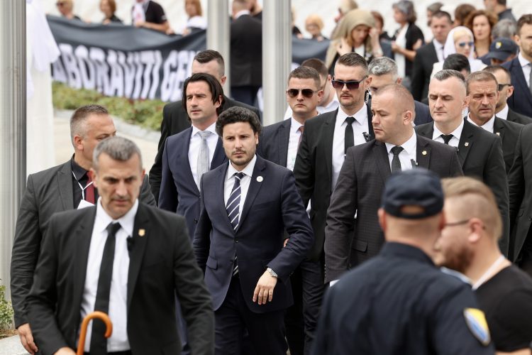 Rekcije zbog govora Abazovića u Srebrenici,Emir Suljagić se izvinio!