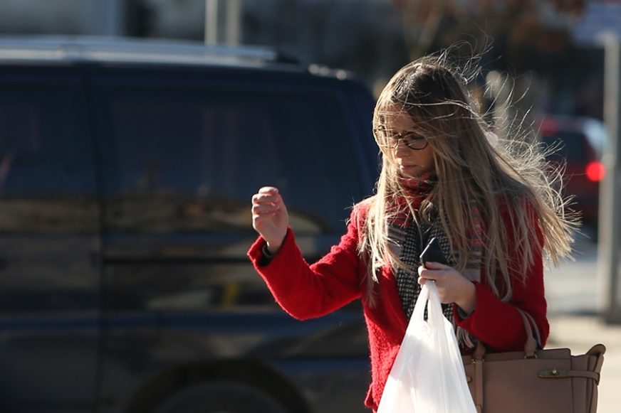 GORI NARANDŽASTI METEOALARM Na snazi upozorenje zbog jakog do olujnog vjetra na području Banjaluke i Bihaća