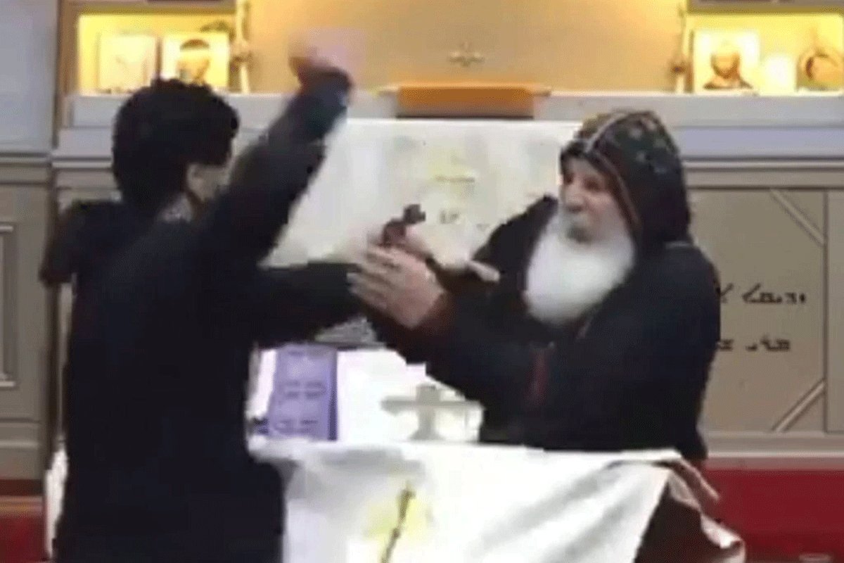 (UZNEMIRUJUĆI VIDEO) Novi napad u Sidneju: Izboden biskup, ranjeno najmanje 4 ljudi