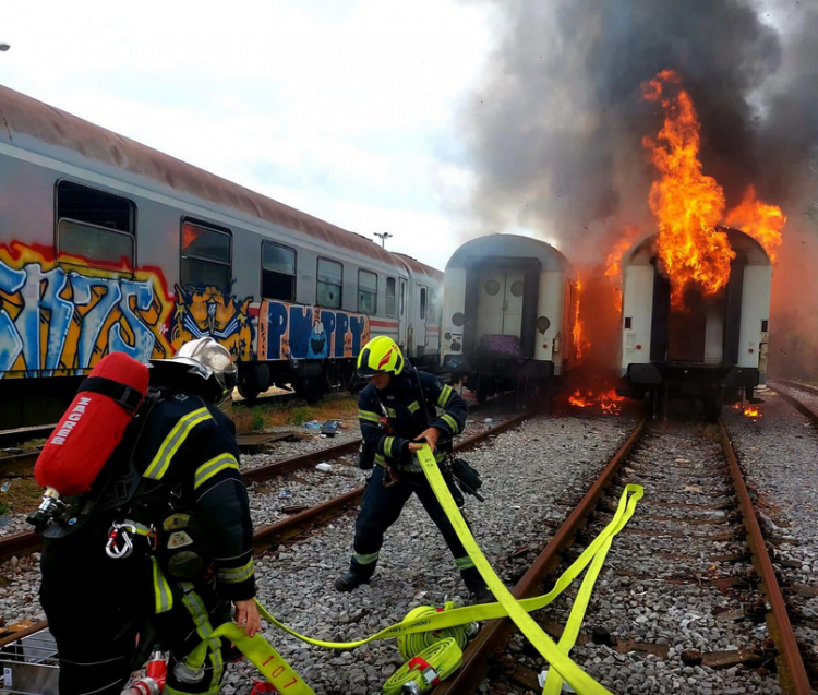  Na glavnoj željezničkoj stanici u Zagrebu ZAPALILI SE vagoni