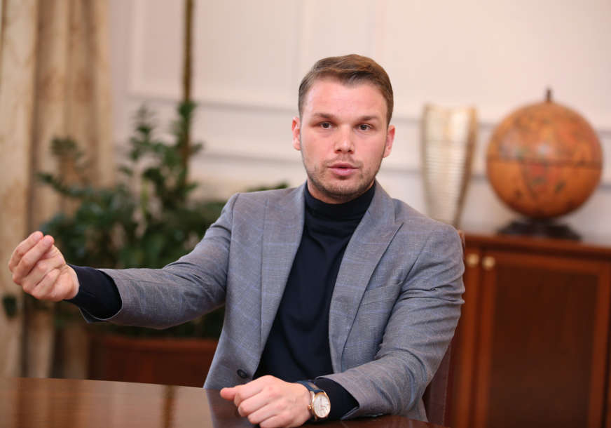 STANIVUKOVIĆ U SUSRET NOVOJ GODINI 