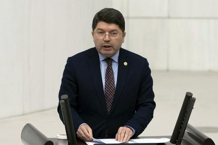 Turski ministar pravde: Privedene 34 osobe u vezi s terorističkim napadom u Istanbulu