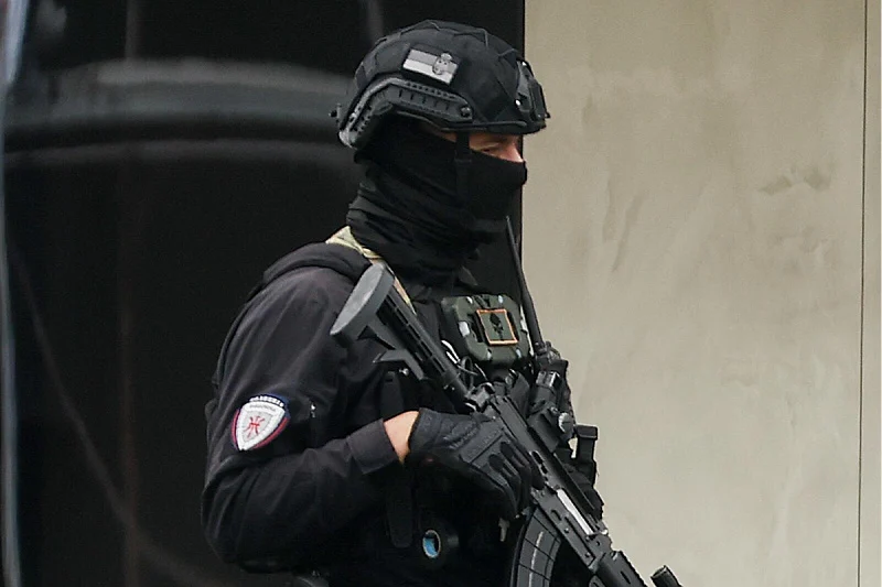 Dačić o oznakama na uniformama snaga koje čuvaju Dodika: 