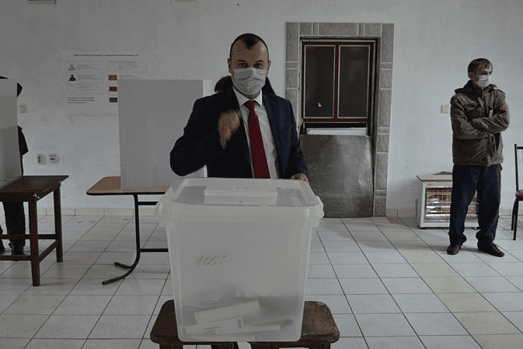 Preokret u Srebrenici, Grujičić prešao u vodstvo