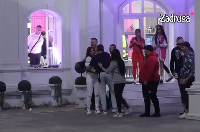 Zadrugari se skamenili od šoka: Stiglo pismo Velikog šefa, STANIJA NAPUSTILA 