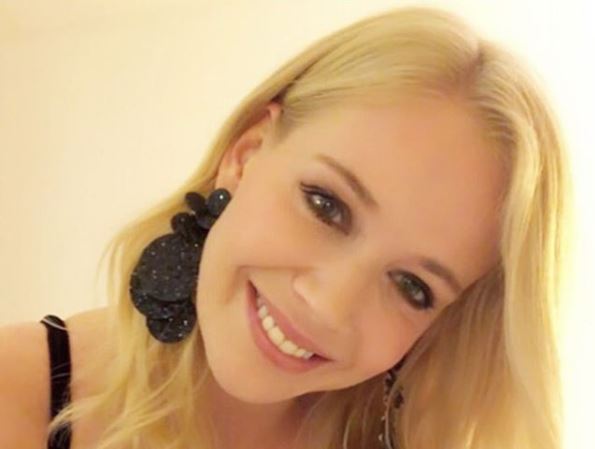 PONOVO SOLO: Jelena Rozga više ne ljubi poznatog kuvara