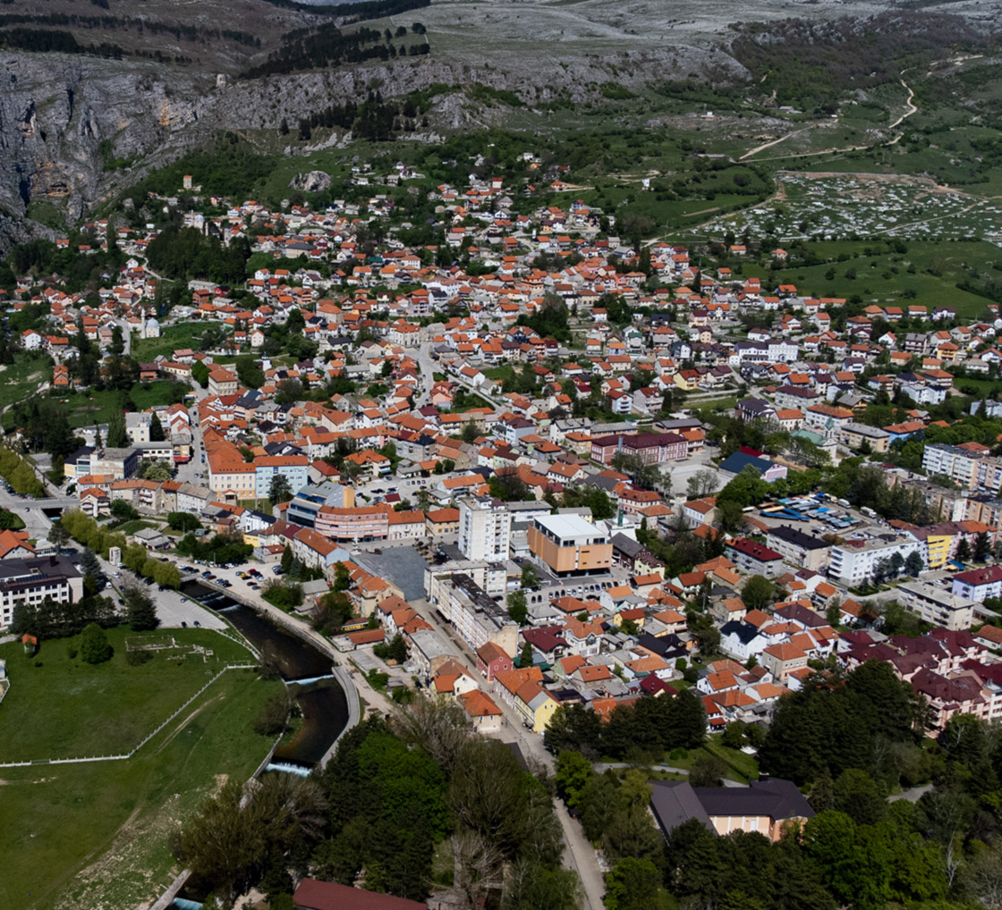 Trideset dva ljekara jutros predala otkaz, Kantonu 10 prijeti kolaps zdravstvenog sistema