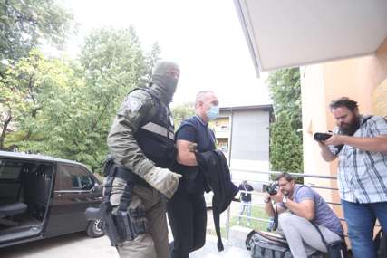 Zeljkovića sprovode odvojeno: Osumnjičeni za milionske zloupotrebe predati tužiocu