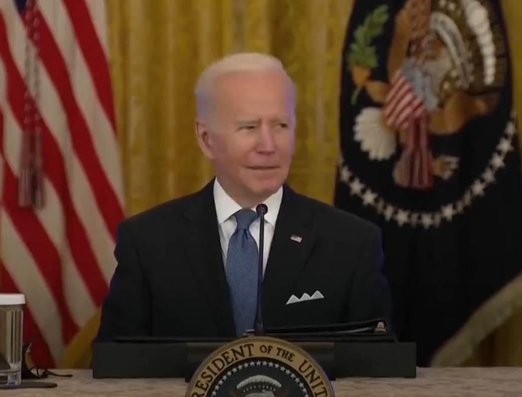 Bajden obećao Zelenskom veću pomoć