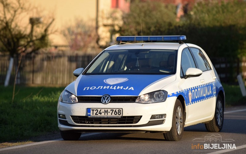 Žena iz Bijeljine udarila u dva vozila, izmjereno joj 3,2 promila