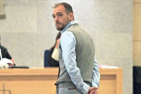 Luka Bojović stiže u Srbiju: Sleće u Beograd za dva sata, policija okupirala aerodrom