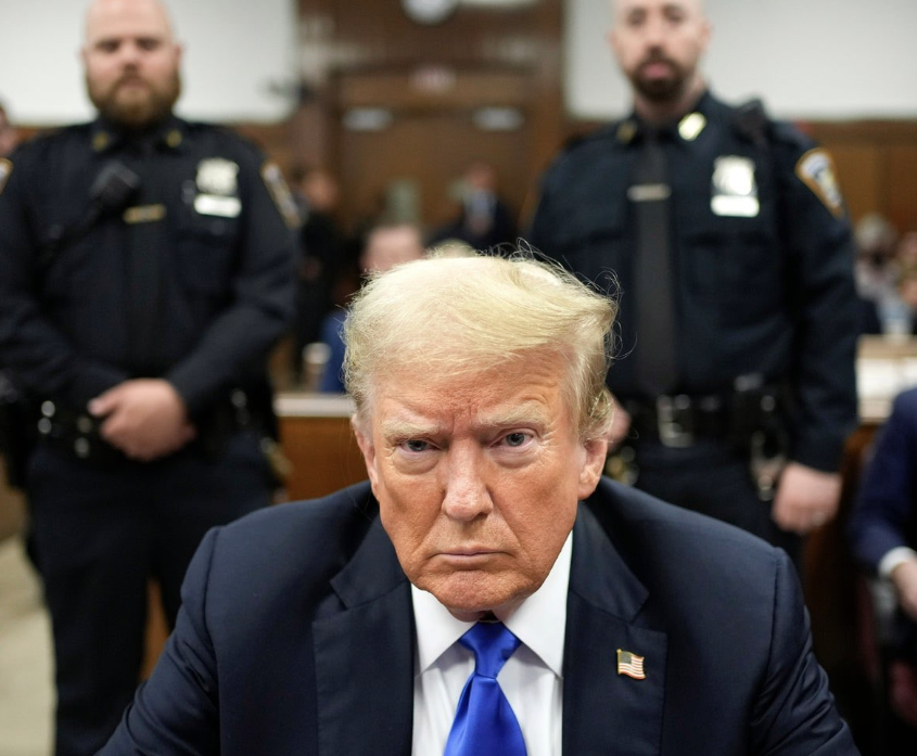 Tramp proglašen krivim zbog podmićivanja porno zvijezde