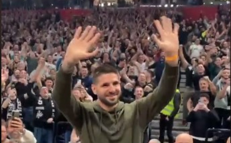 Pogledajte kako je sinoć u beogradskoj Areni dočekan popularni Mitrogol