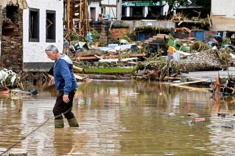 Raste broj žrtava poplava u Njemačkoj i Belgiji