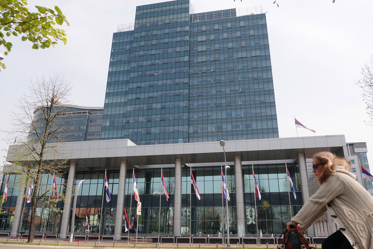 Vlada RS, poslodavci i sindikat se međusobno optužuju za nerad