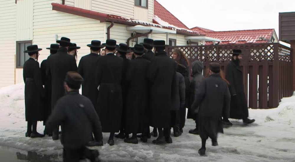 /VIDEO/ Ultraortodoksni Jevreji iz sekte Lev Tahor koji borave u Istočnom Sarajevu, uznemirili mještane!