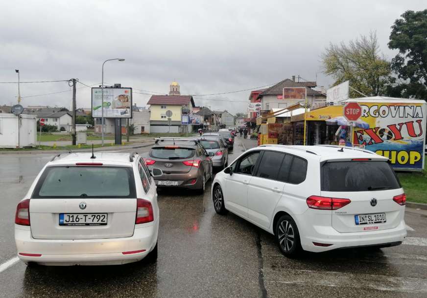 Gužve na izlazu iz BiH prema Hrvatskoj