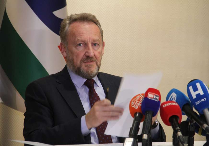 Lider SDA kaže da nema šanse za razgovor sa Dodikom, ali tvrdi da zna izlaz iz krize