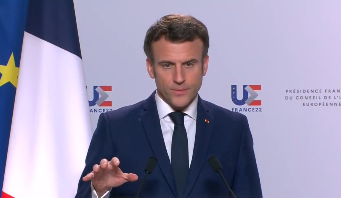 Karikatura koja je naljutila Makrona; Rusija: 