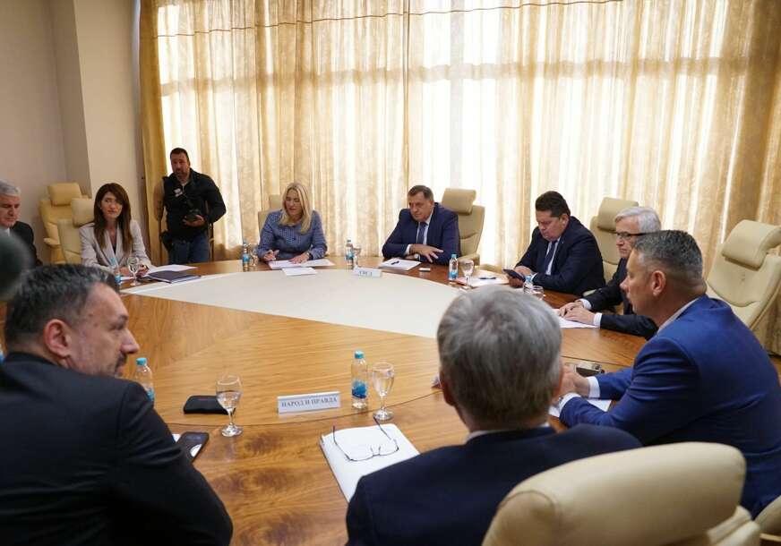 Javni servis BiH dobija 4 miliona KM, a koje medije u Srpskoj će Vlada častiti sa 3 miliona