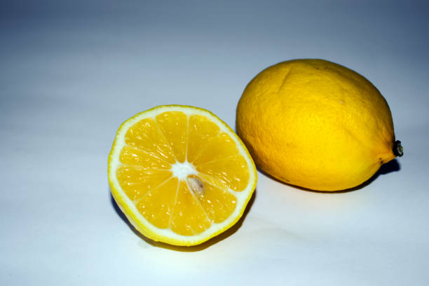 Evo zašto ne bi trebalo ići u krevet bez limuna