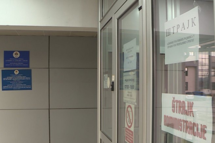 Radnici u pravosuđu stupili u štrajk