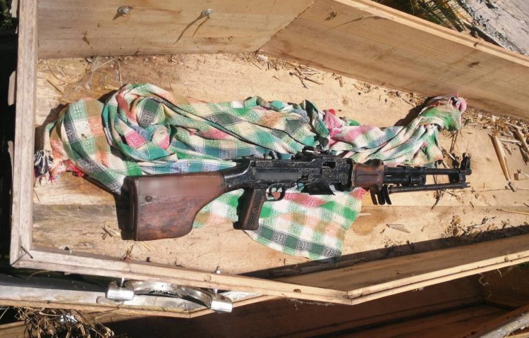 Pronađen puškomitraljez u sanduku za pokojnike