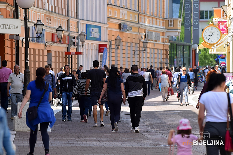 Analiza demografskog stanja u BiH: Za pola vijeka biće nas 50 odsto manje