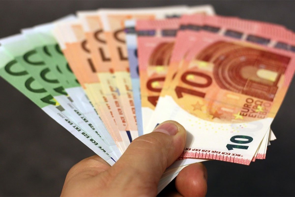 Prosječna martovska neto plata u Hrvatskoj 1.448 evra