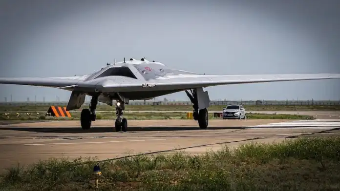 Prvi svemirski dron na svijetu? Rusi tvrde da S-70 Ohotnik doseže te visine, Amerikanci skeptični /VIDEO/