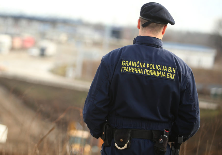 Na svakih 15,5 kilometara po jedan: Granicu BiH u jednoj smjeni nadzire samo 100 službenika Granične policije