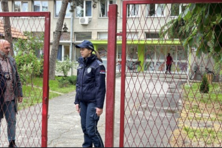 Djevojčica koja je drugaricu napala šestarom tvrdi da je motiv bila svađa od prije dve nedjelje