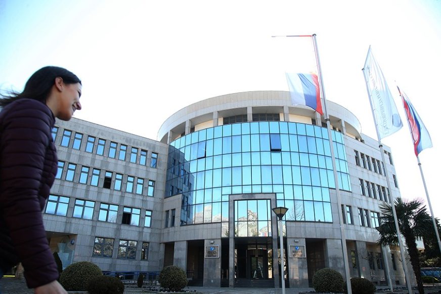 ERS PRIHVATILA ZAHTJEVE PRIVREDNIKA: Cijena električne energije za sve industrijske potrošače biće 53 evra po megavat-času