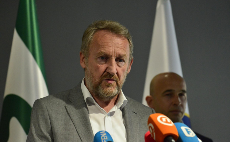 Izetbegović 