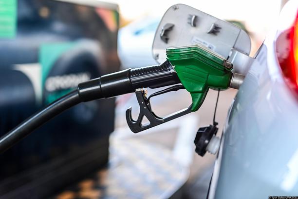 Gorivo u Crnoj Gori jeftinije od ponoći