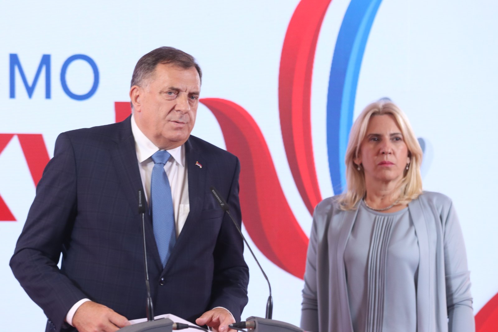 OGLASIO SE CIK: PRVI PRELIMINARNI REZULTATI Dodiku najviše glasova za predsjednika Srpske (FOTO)