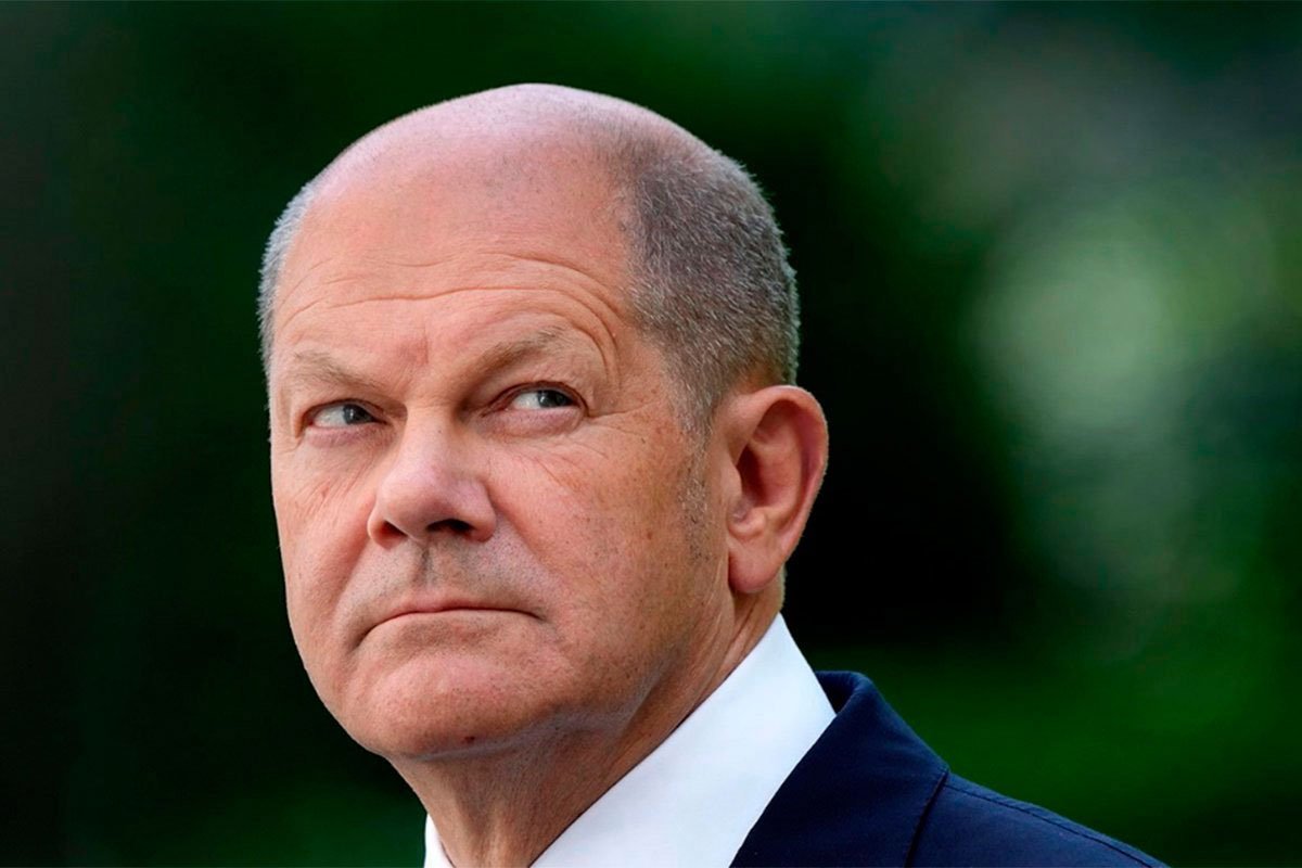 Šolc: Svi koji mogu da daju tenkove Ukrajini